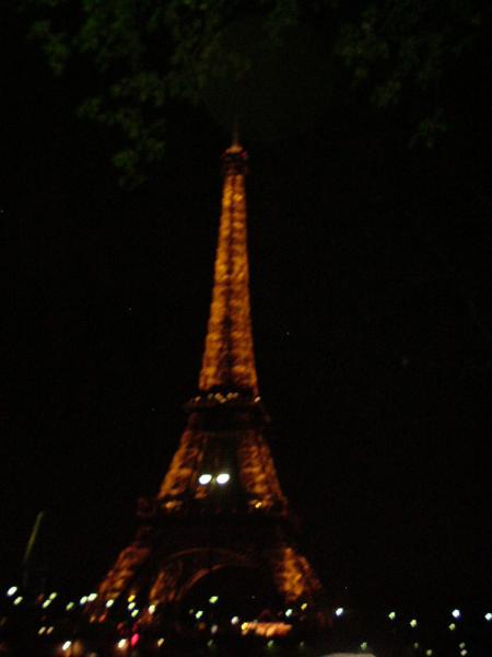 LA tour Eifel